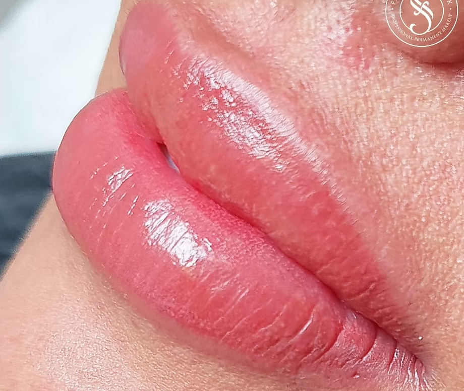 Permanent makeup læber hos Prettier.dk